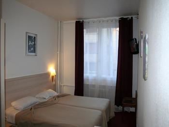 Hotel Vieille Tour Centre 2*